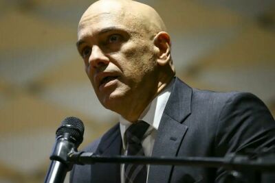 Imagem da notícia EUA revogam visto de Moraes, familiares e aliados após operação da PF contra Bolsonaro